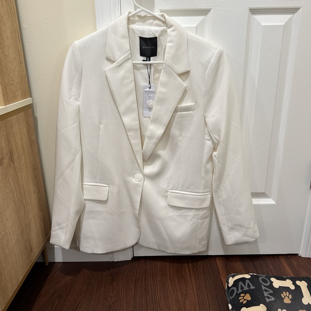 Dynamite White Blazer